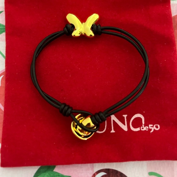 UNO de 50 Jewelry - Gold Butterfly Bracelet
